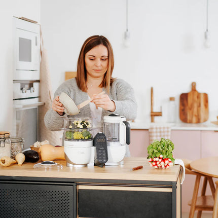 <tc>Babymoov</tc> Küchenmaschine Nutribaby White mit wiederverwendbaren Quetschbeuteln