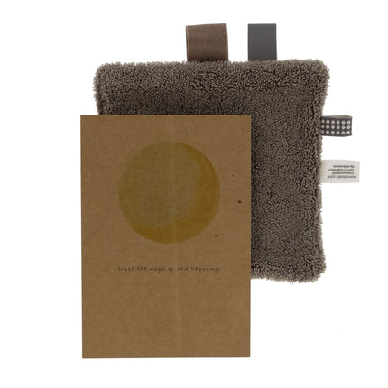 <tc>Snoozebaby</tc> Geschenkset Kuscheldecke und Geburtsanzeigekarte Warm Brown